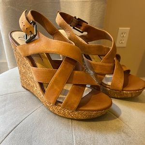 Jessica Simpson Jamallo wedge